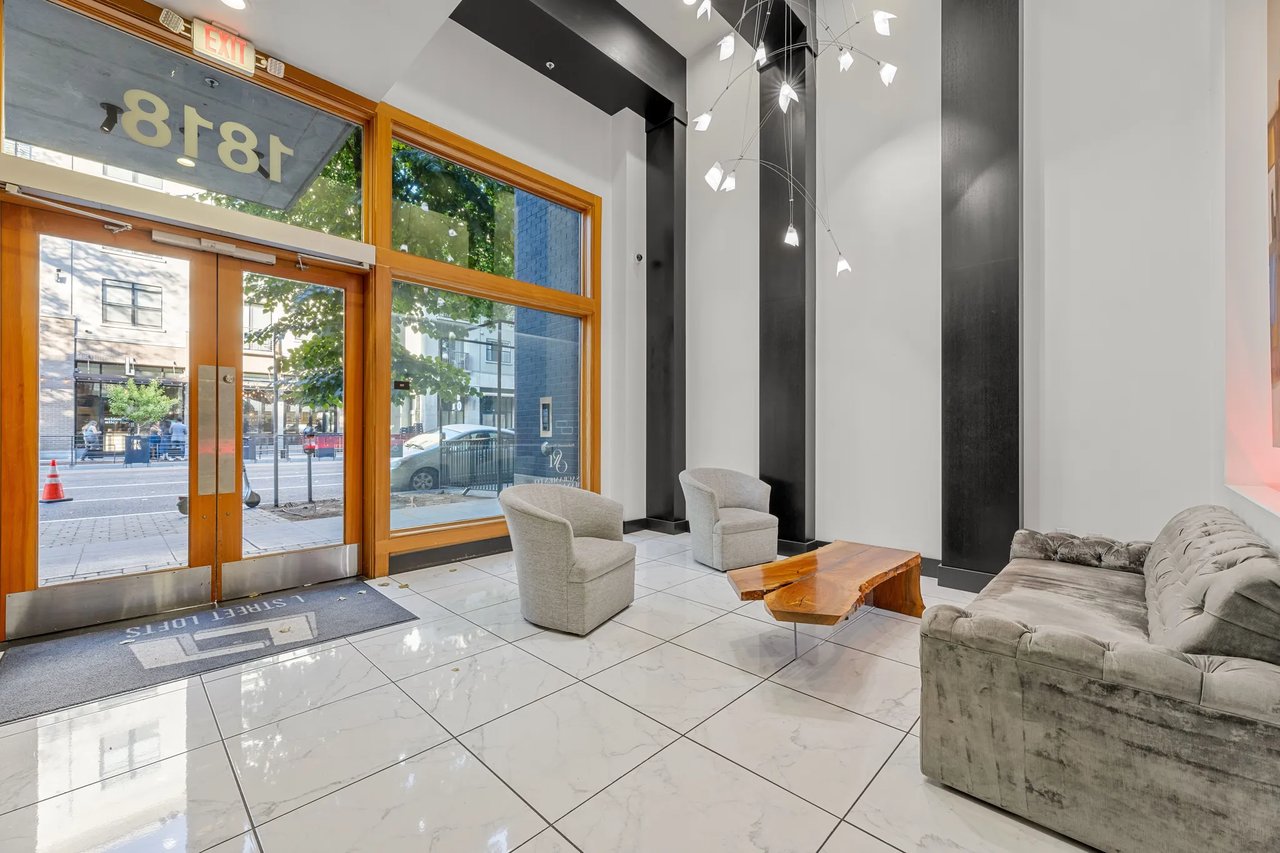 1818 L St #807