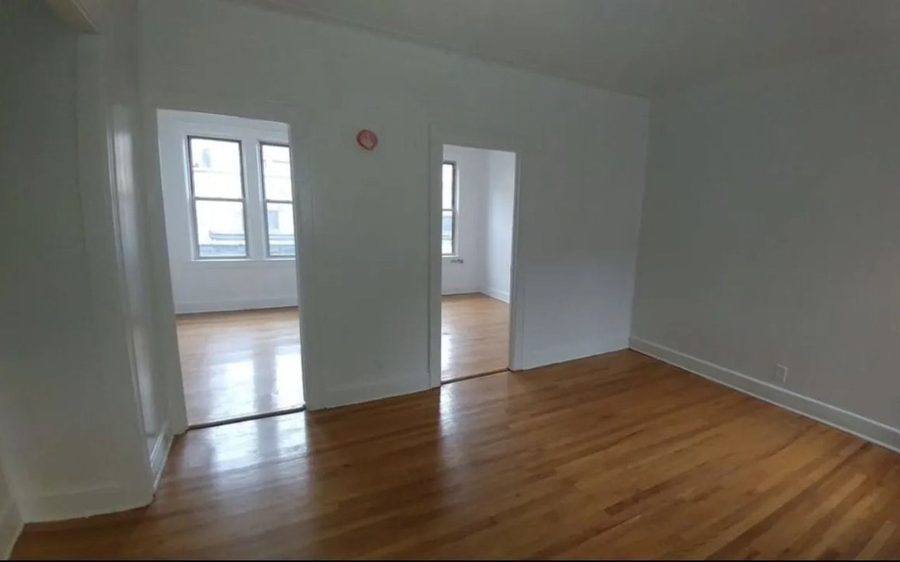 29 07 Ditmars Blvd #2R