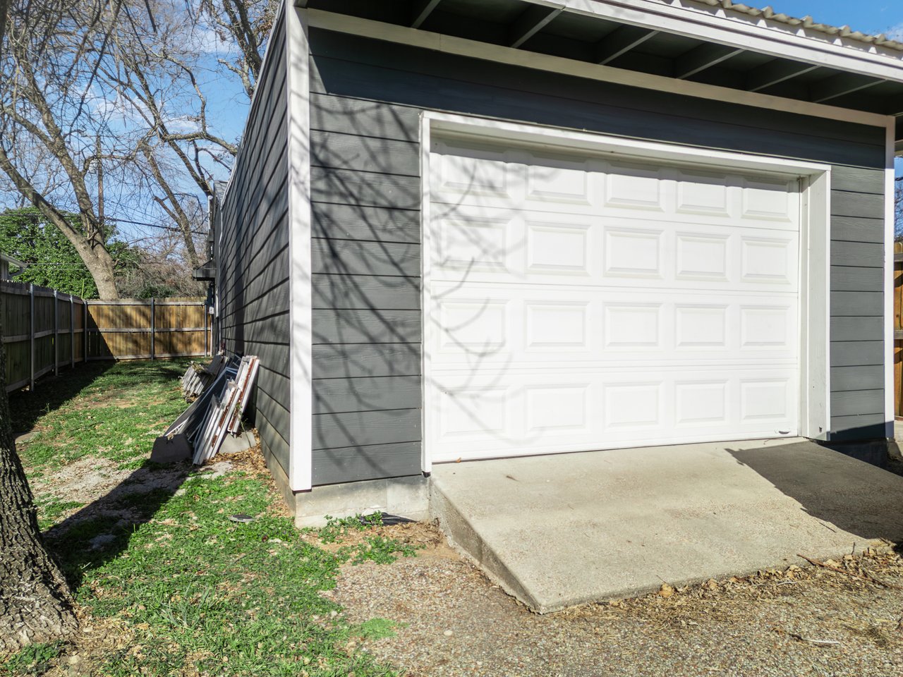 Waco Drive STR & Mixed-Use Investment