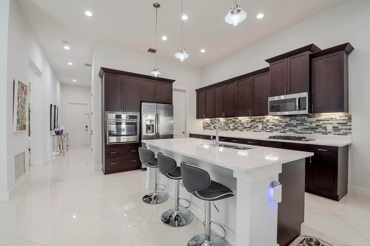5033 Grandiflora Rd