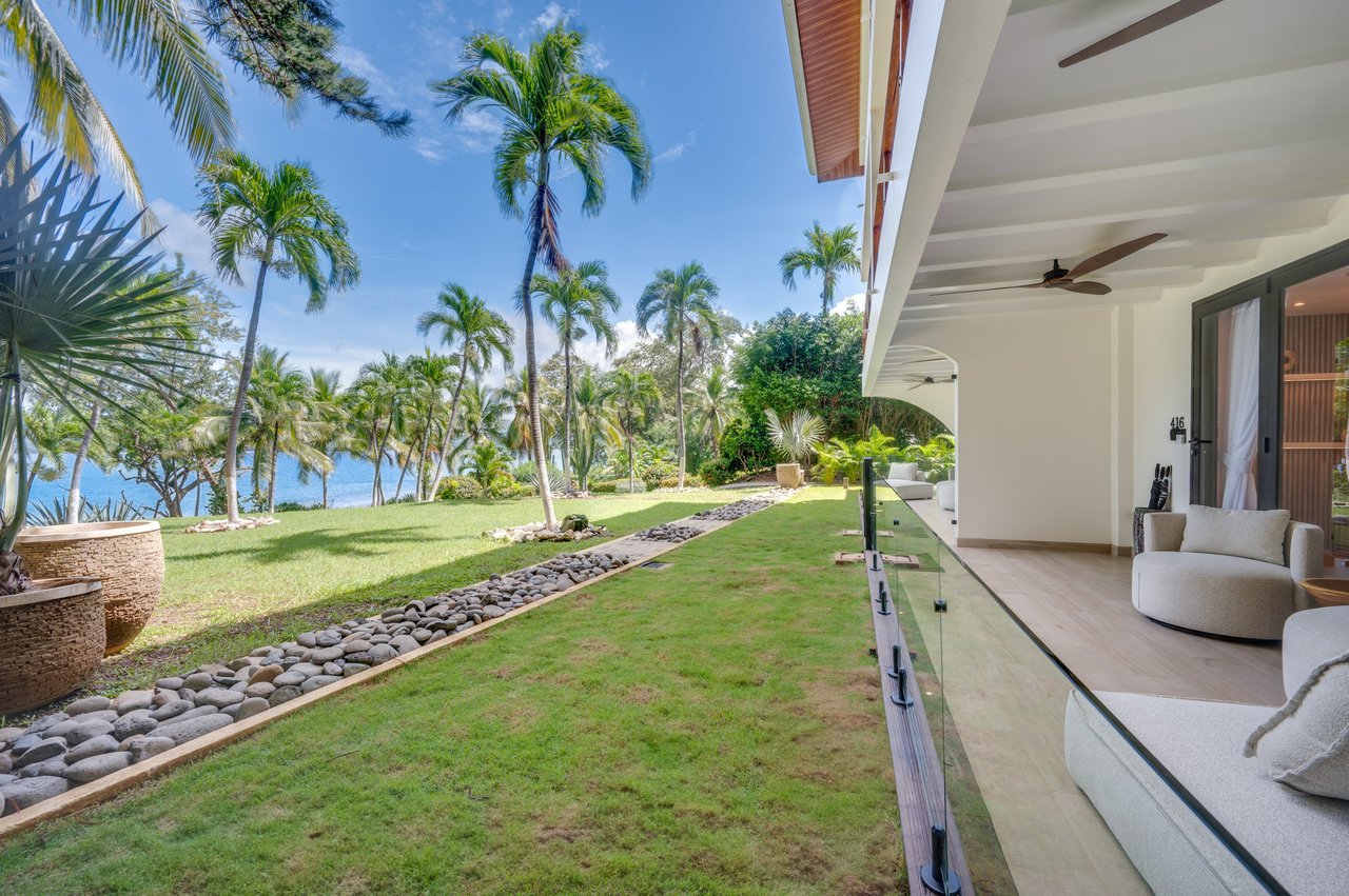 Flamingo Marina Cove 416 – Beachfront Condo