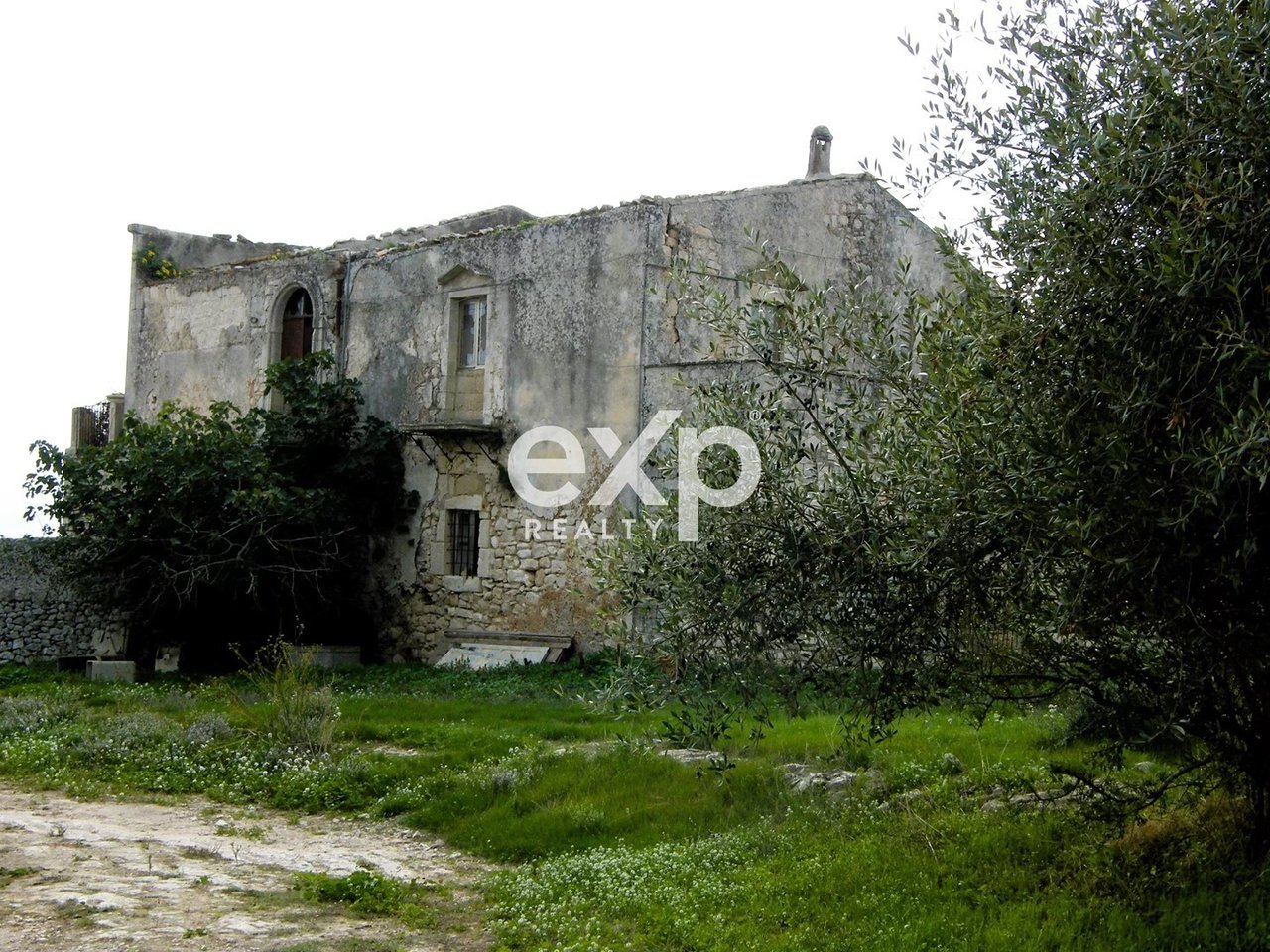 Stone Farmhouse Ready for Renovation to Private Residence or Hospitality Venture