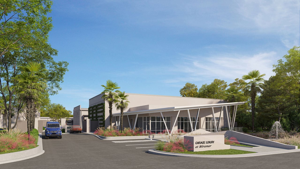 Garage Luxury at Miramar