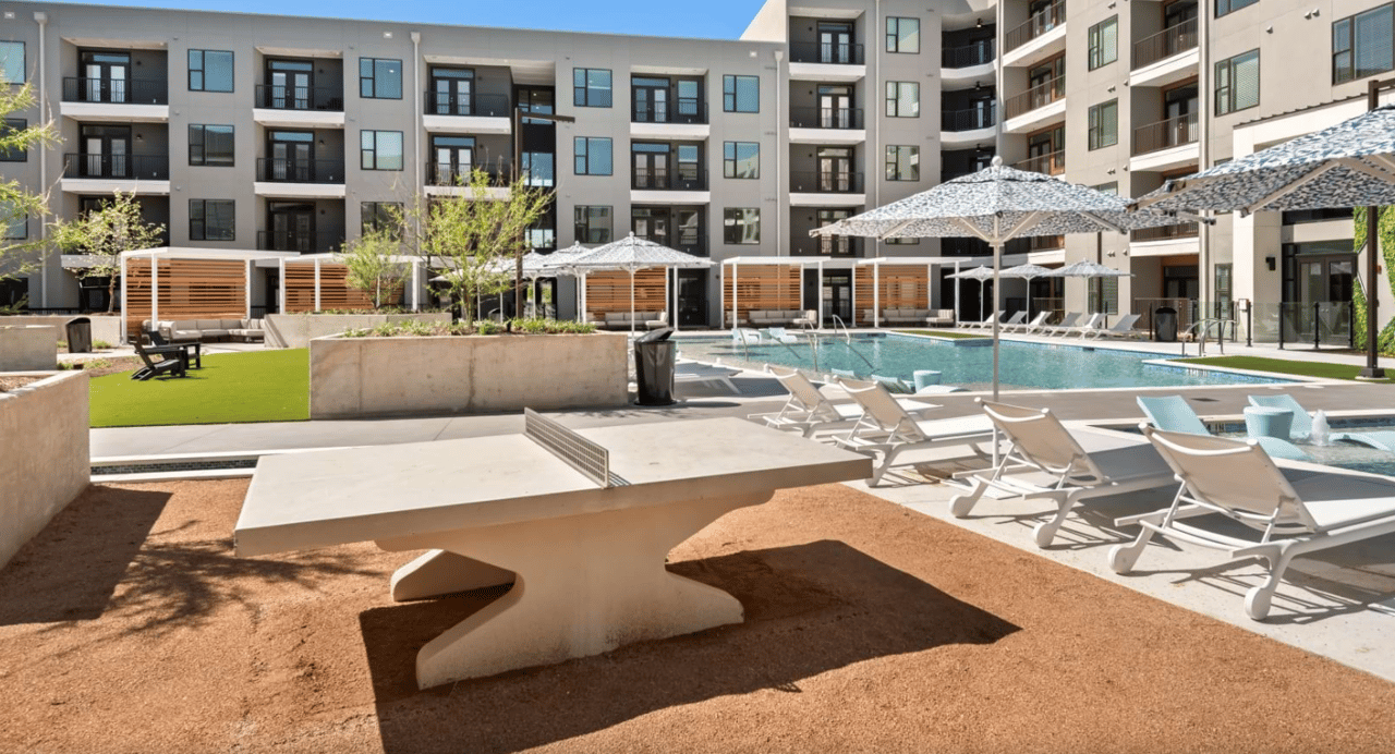 Lease today-Live up to 8 weeks for FREE!