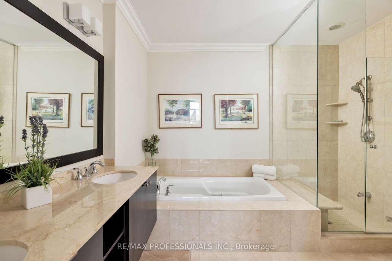 CONDO LIVING IN LUXURY 