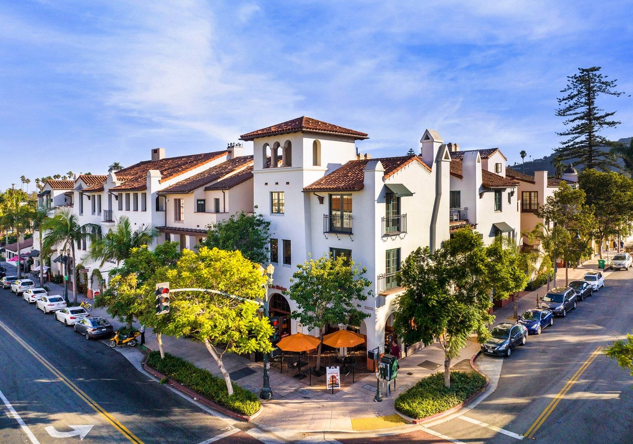 105 W De La Guerra St, #B