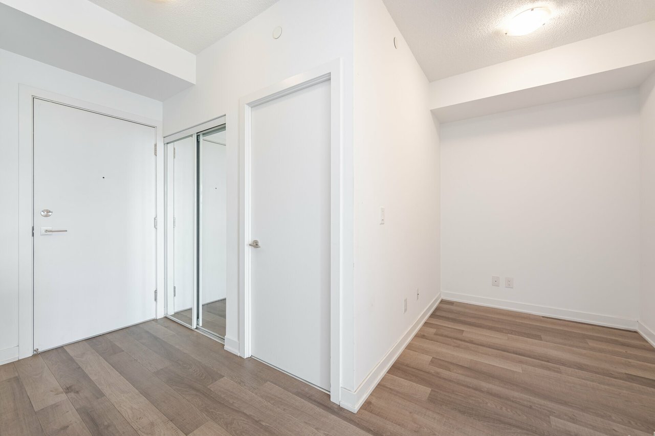 1603 Eglinton Ave W Unit: 417 