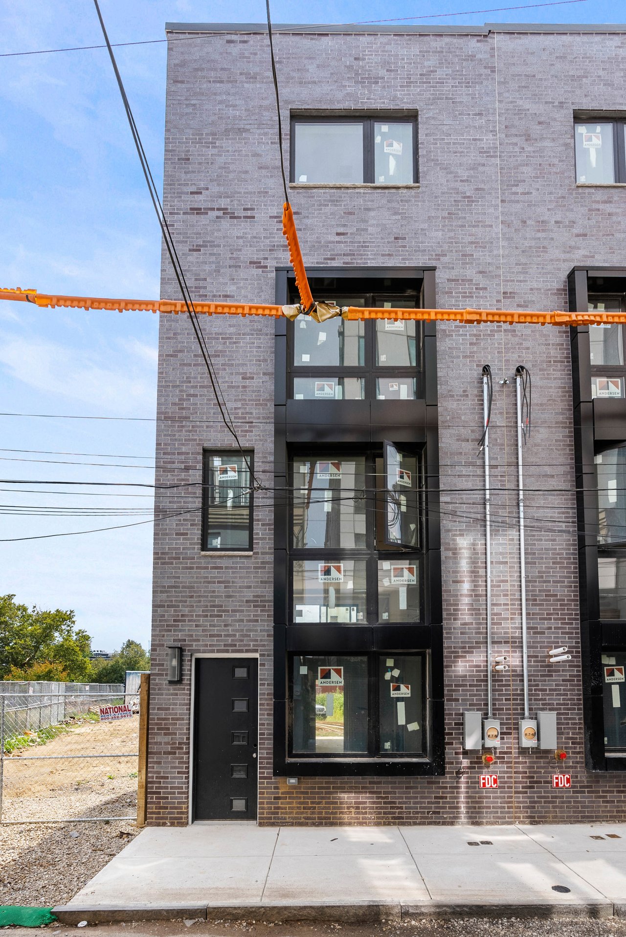 832 Cameron St, Philadelphia, PA 19130