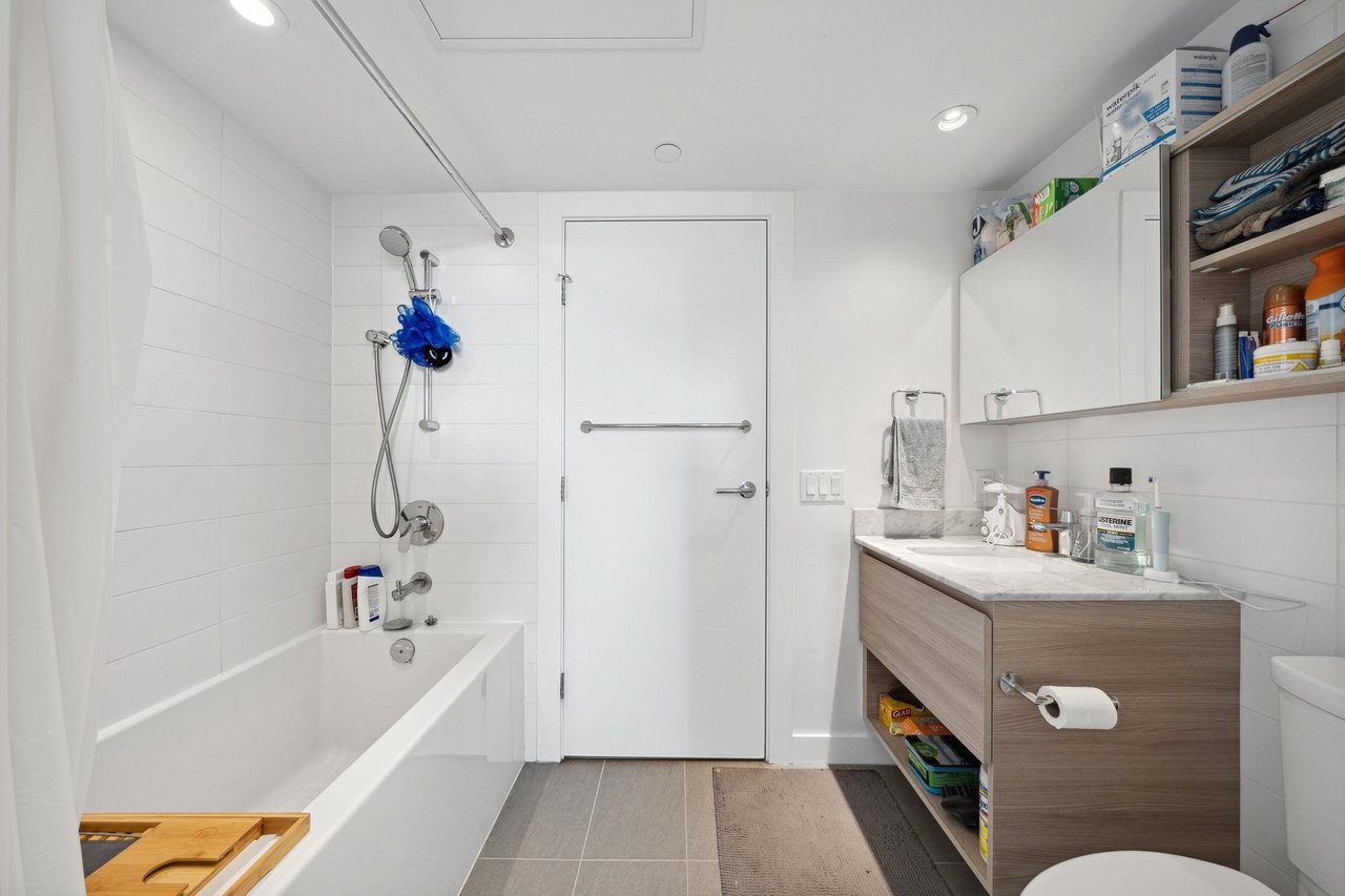 988 Quayside Dr, #1003