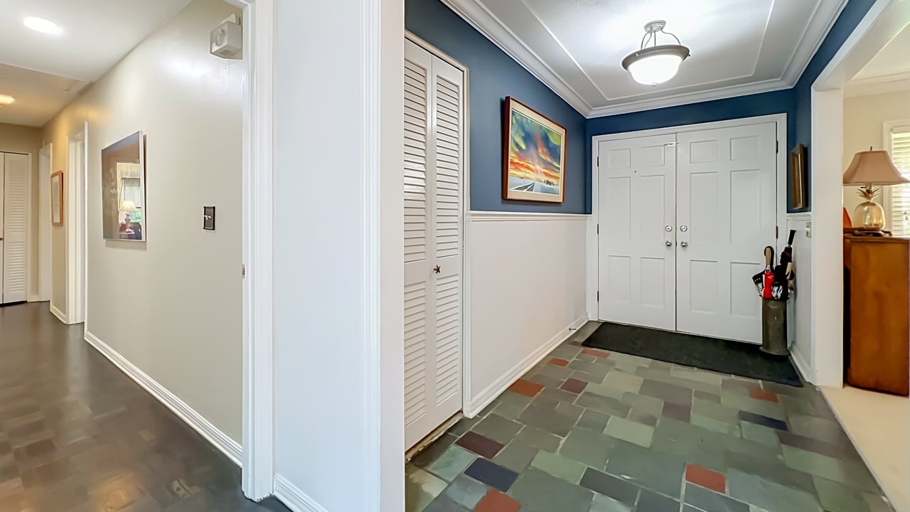 Winter Park Vias Traditonal 5-Bedroom Home near Racquet Club
