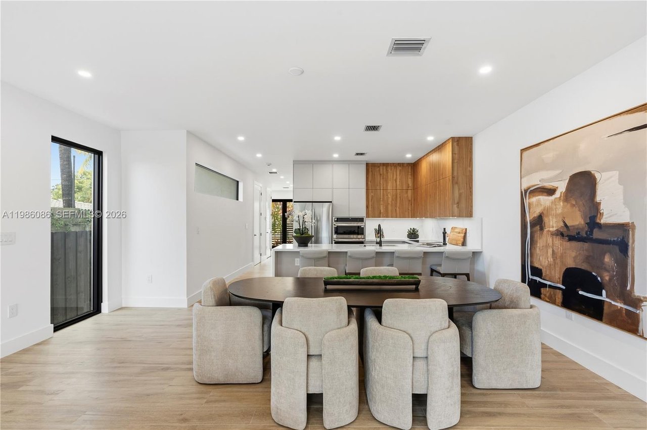 2730-sw-31-avenue-miami-fl-pool-home-sold-dining-area