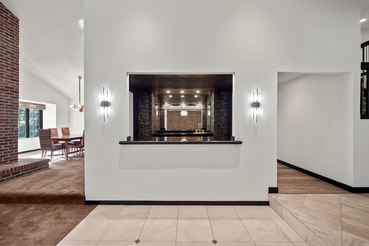 260 Woodwind Dr, Bloomfield Hills