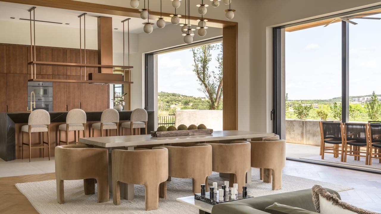 SPANISH OAKS ORGANIC MODERN