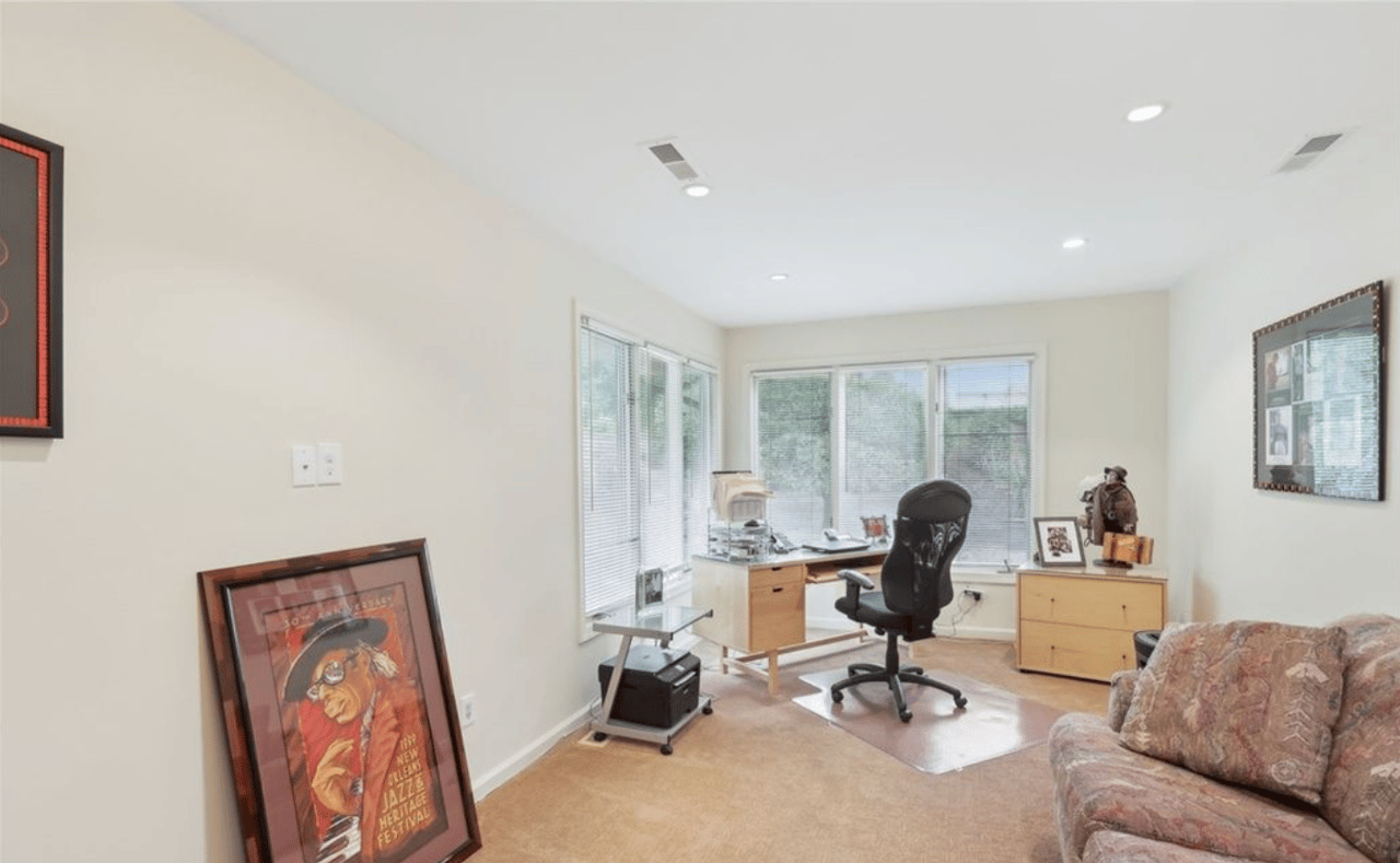3637 Som Center Rd