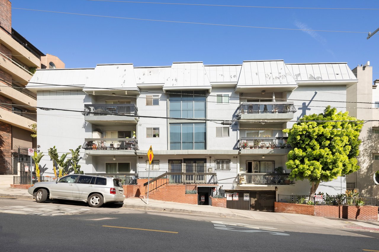 1734 N. Fuller Avenue, No. 209