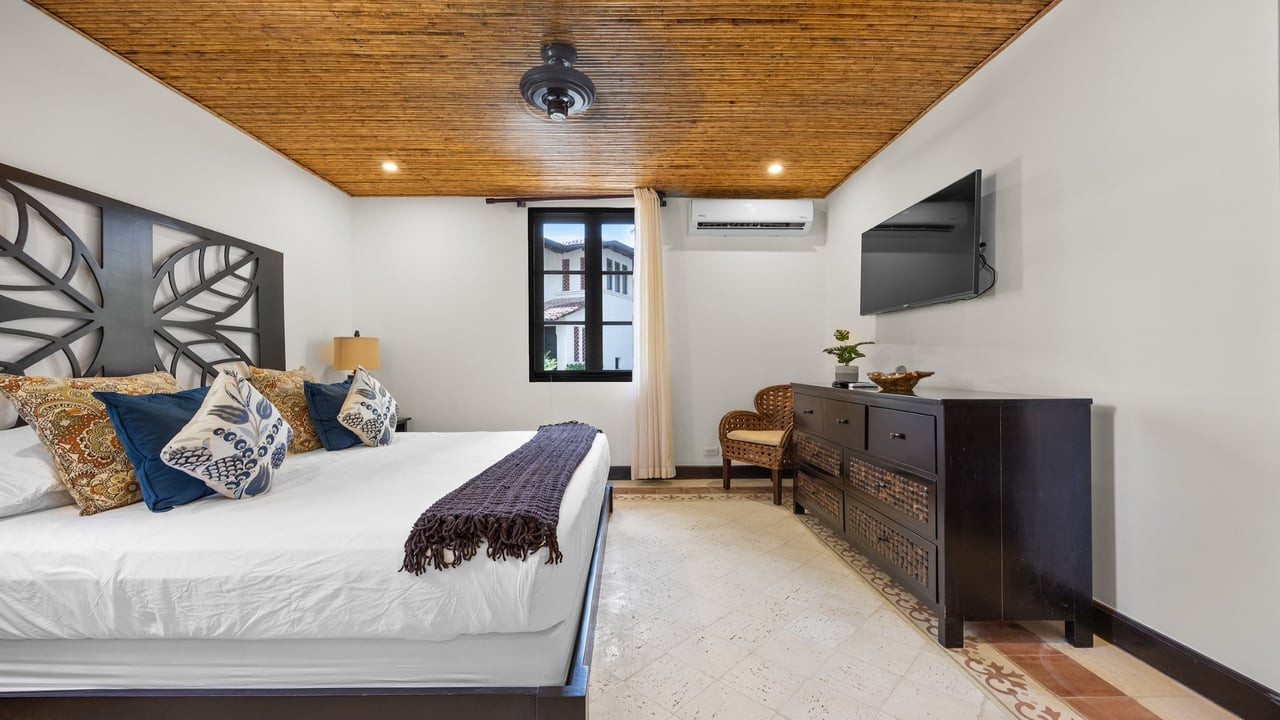 La Antigua Unit 16 - Home Steps From the Beach
