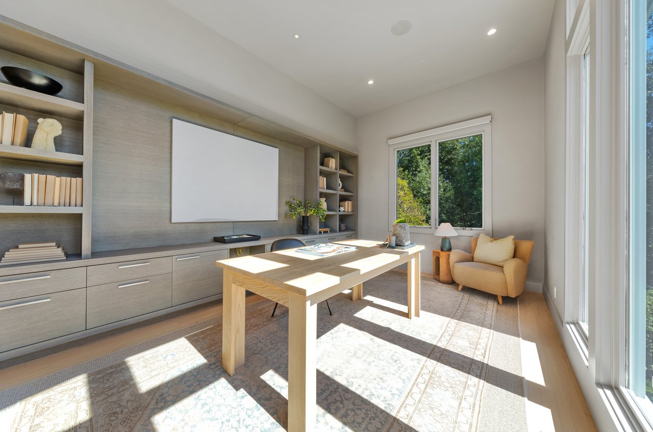 Private, Modern Compound in Premier Ross Location