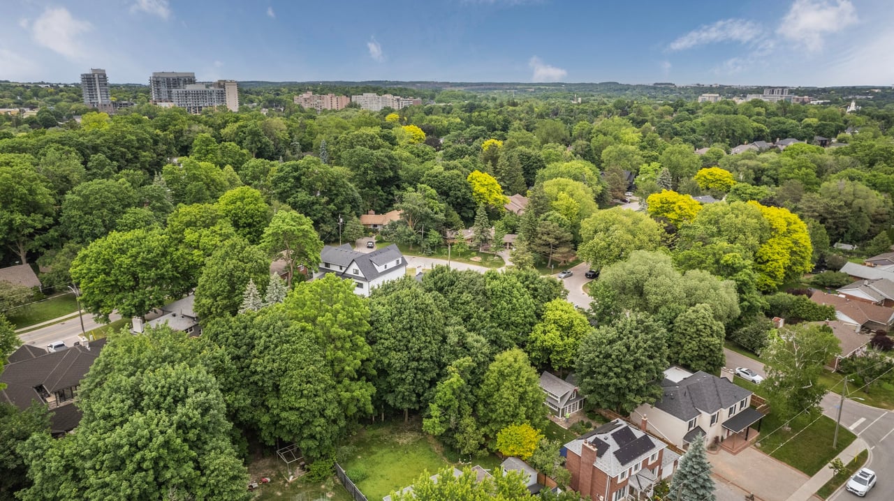210 Richard Avenue, Newmarket