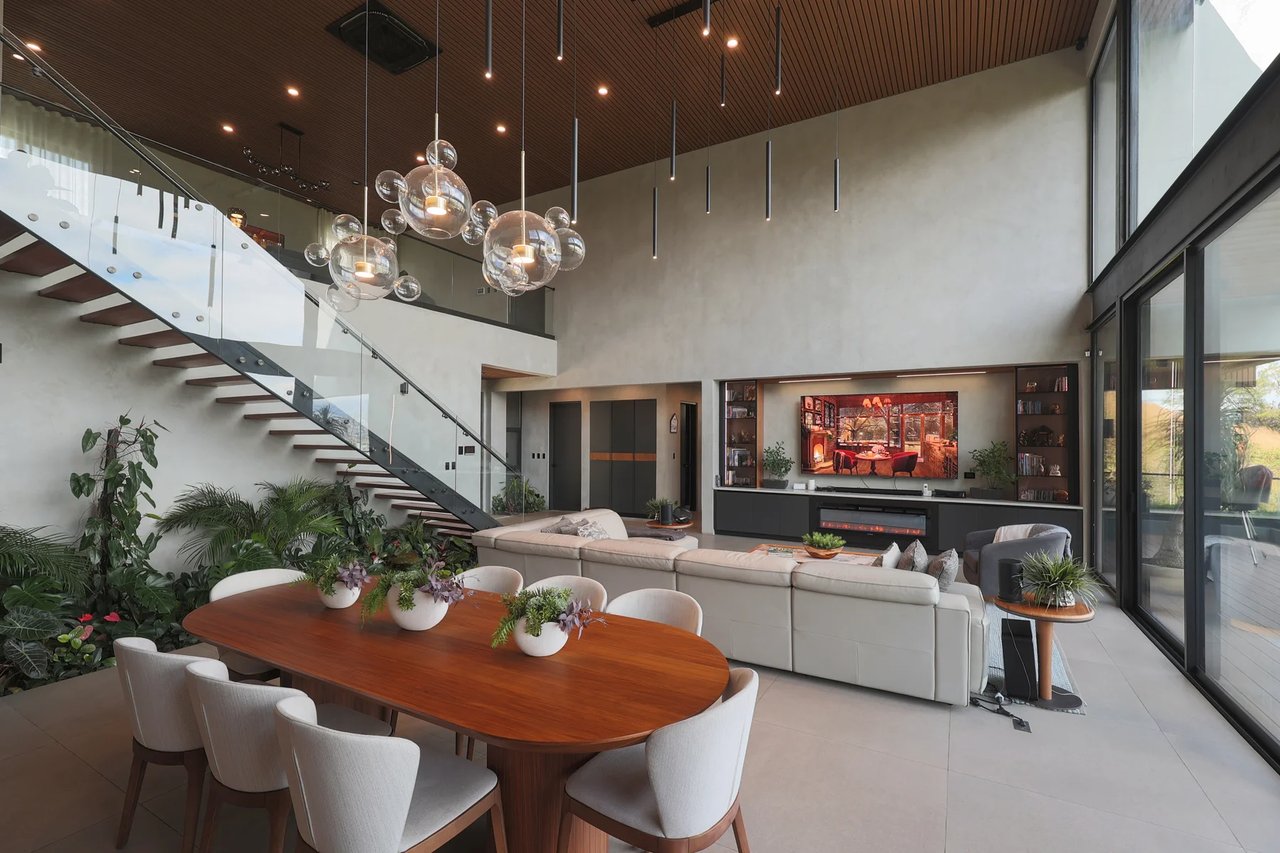 Panoramic City View Estate Home, Escazu, San Jose