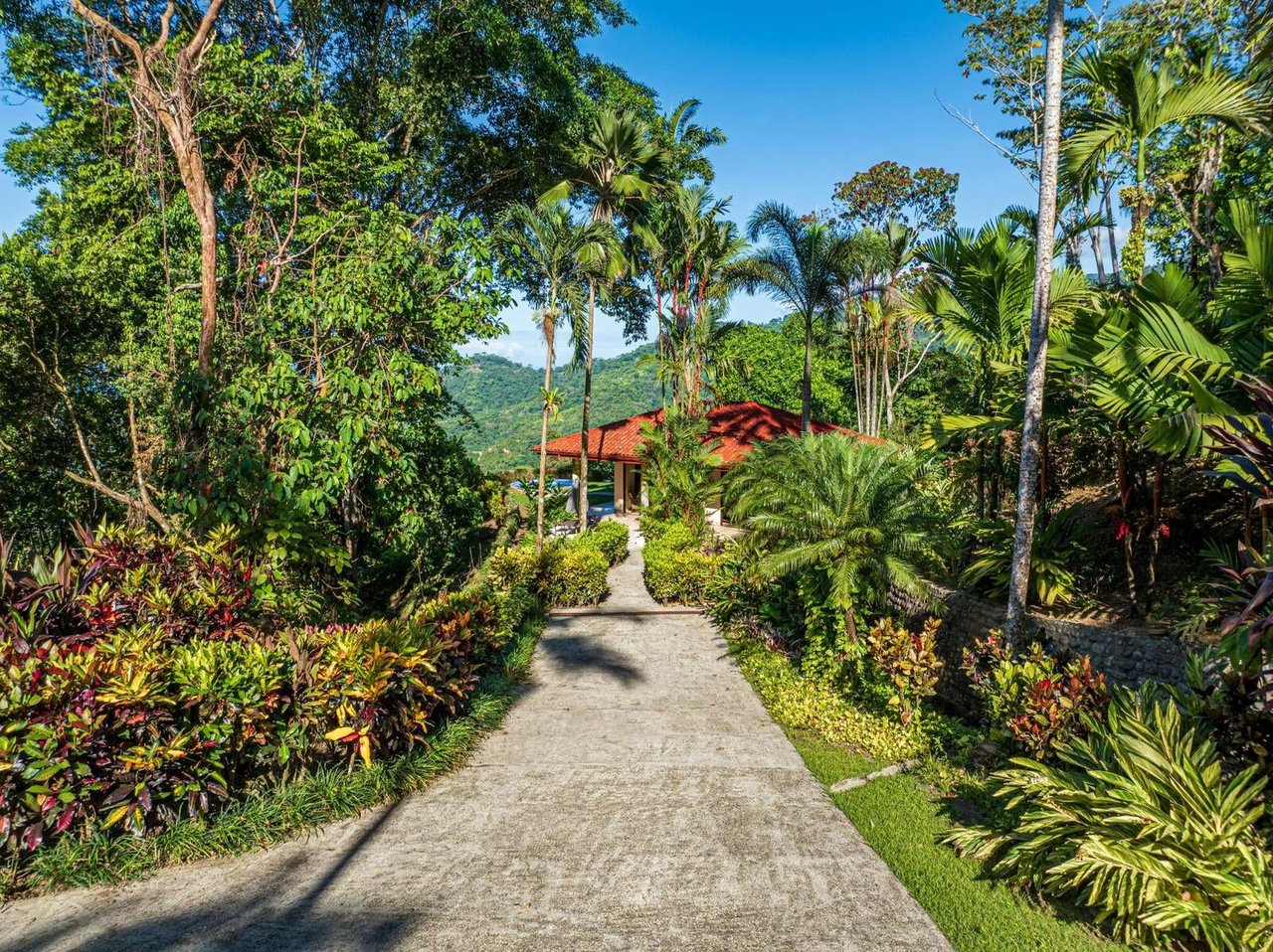 Private Gated Ocean View Estate, Ojochal, Puntarenas