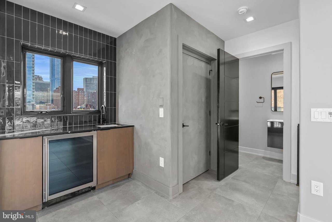 110 S Bonsall St, Philadelphia, PA 19103