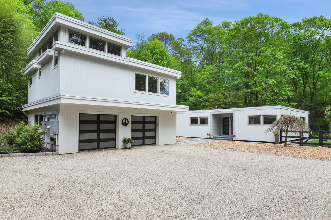 99 High Ridge Road
