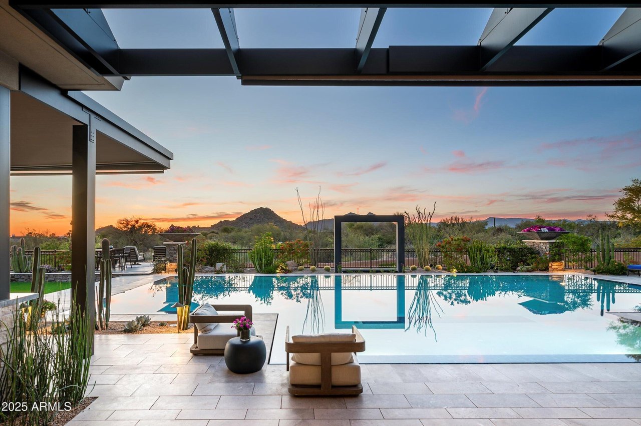 8328 E WHISPER ROCK TRL