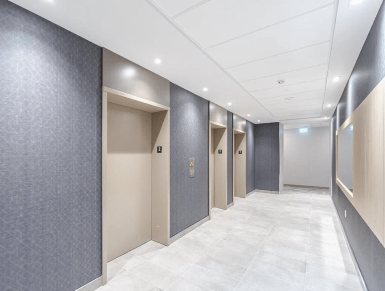 204 Burnhamthorpe Road Unit: 1804