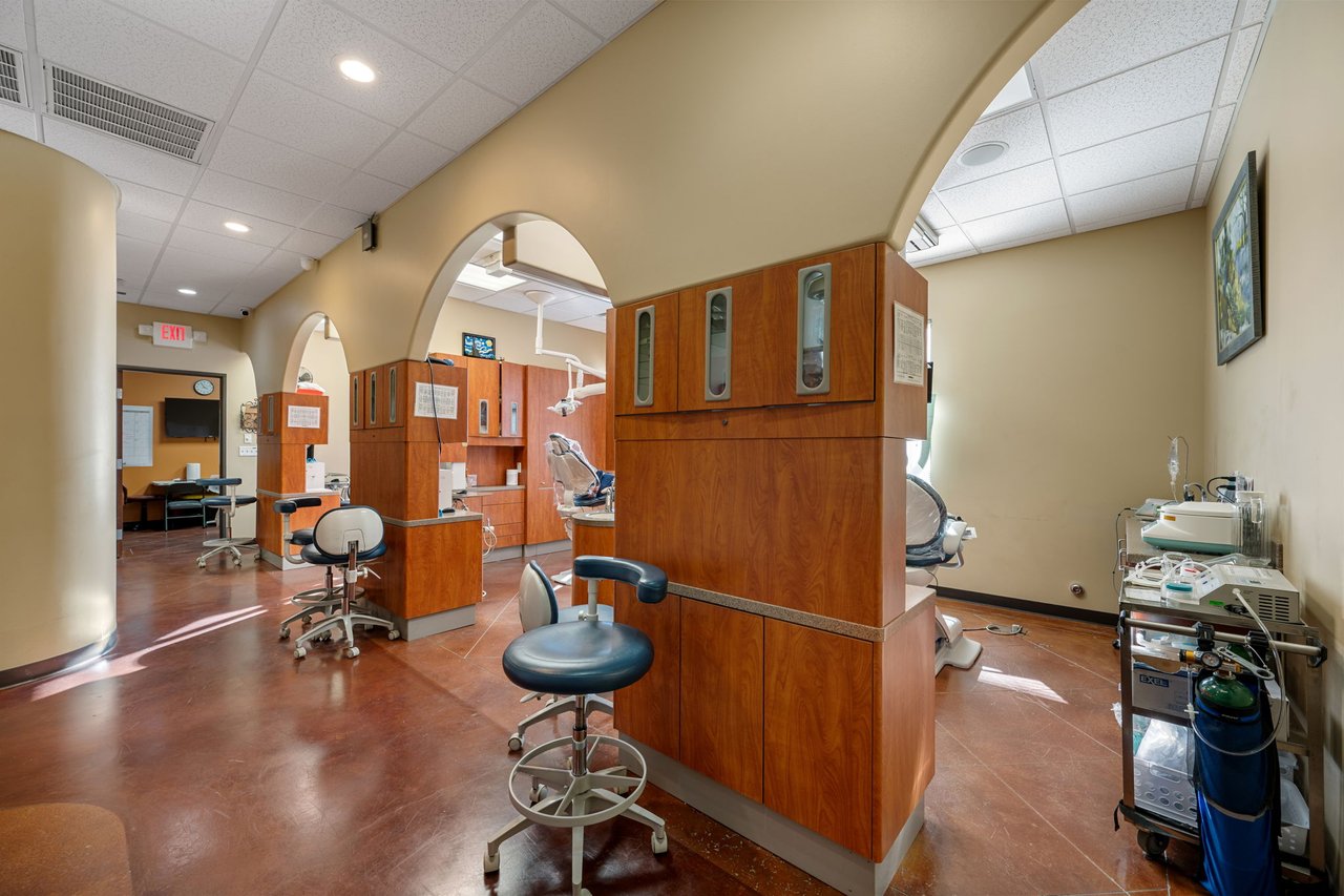 7215 Wyoming Springs