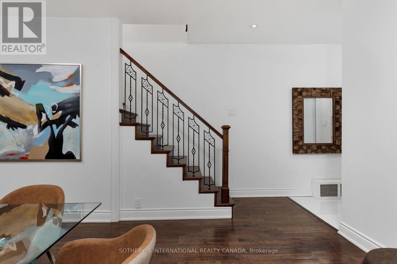 78 Runnymede Rd