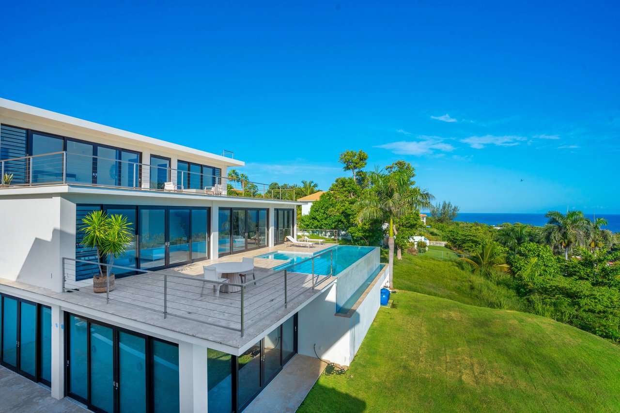 Casa Azul, Rincón PR                  Luxury Modern Hilltop & Ocean Views