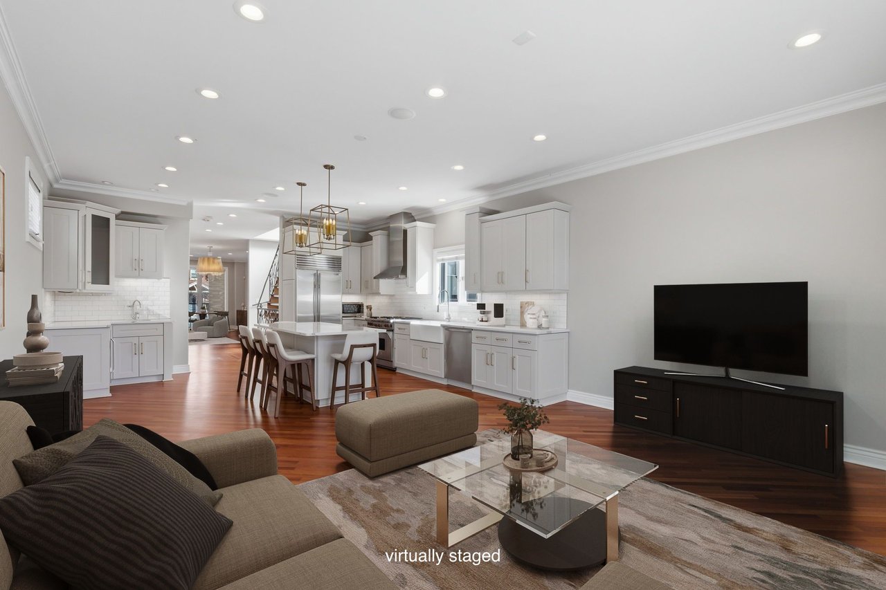 2115 W Superior Street 