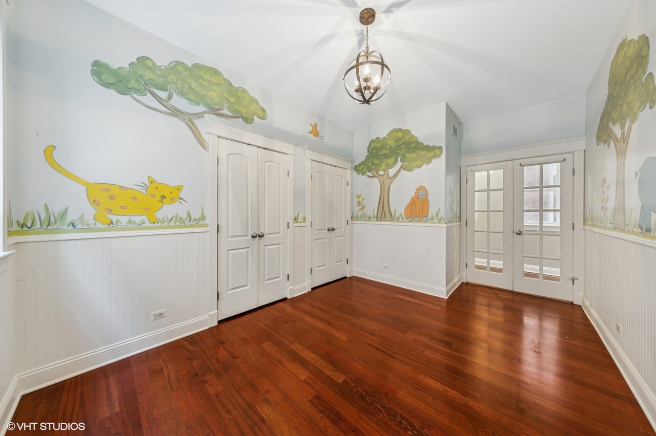 1244 W Cornelia Unit 1 
