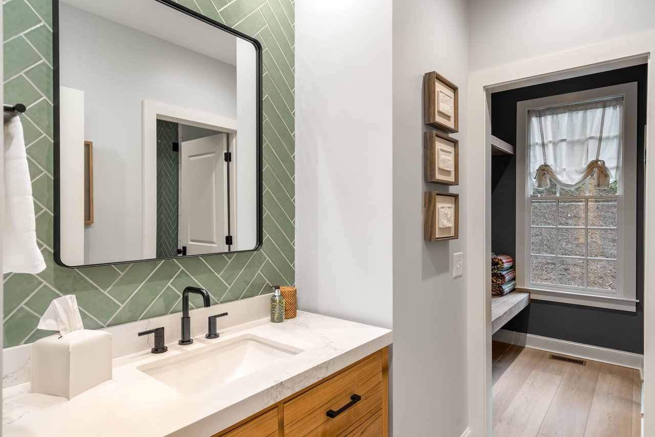 3785 Paces Ferry Road NW