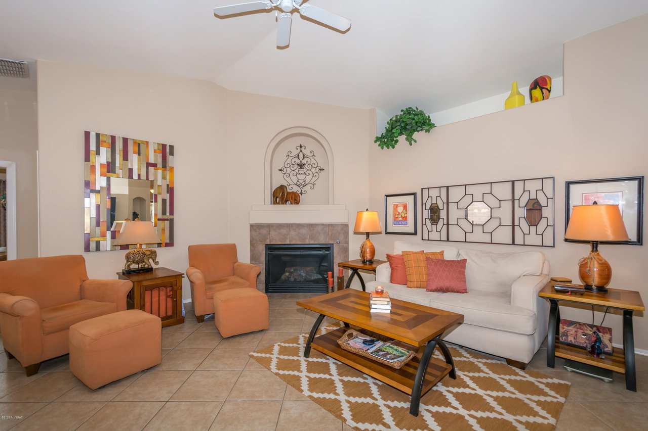 39039 Furlong Ct