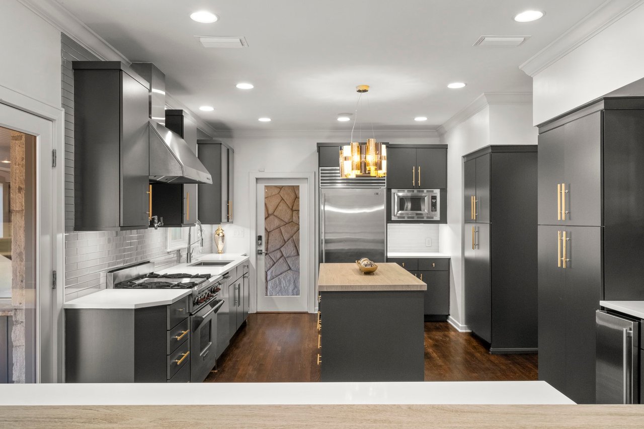 Luxury Property in Olmos Park