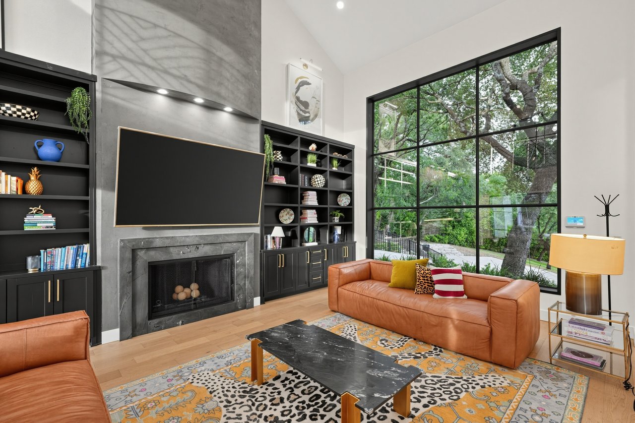 THE CANOPY 3.3 private acres in the heart of West Lake Hills.