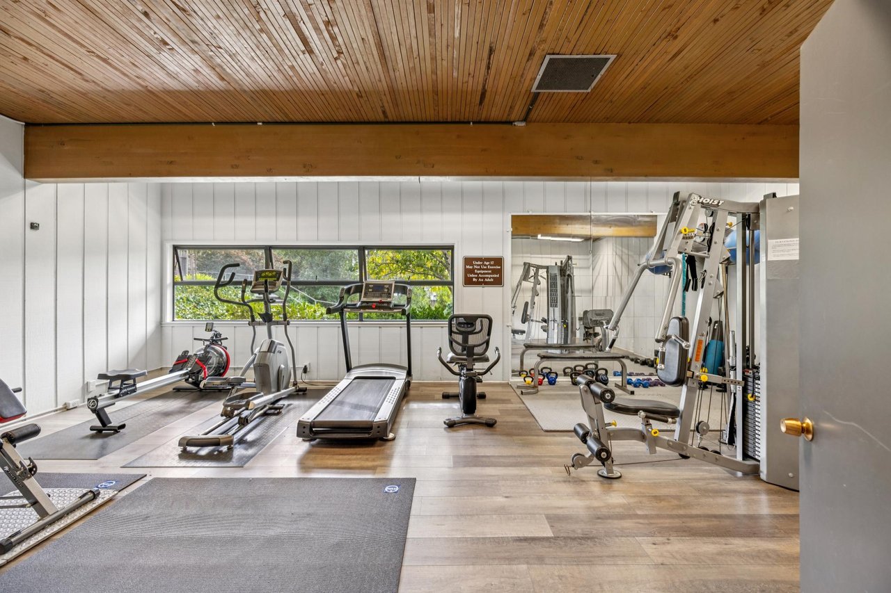 Private and Inviting Townhome