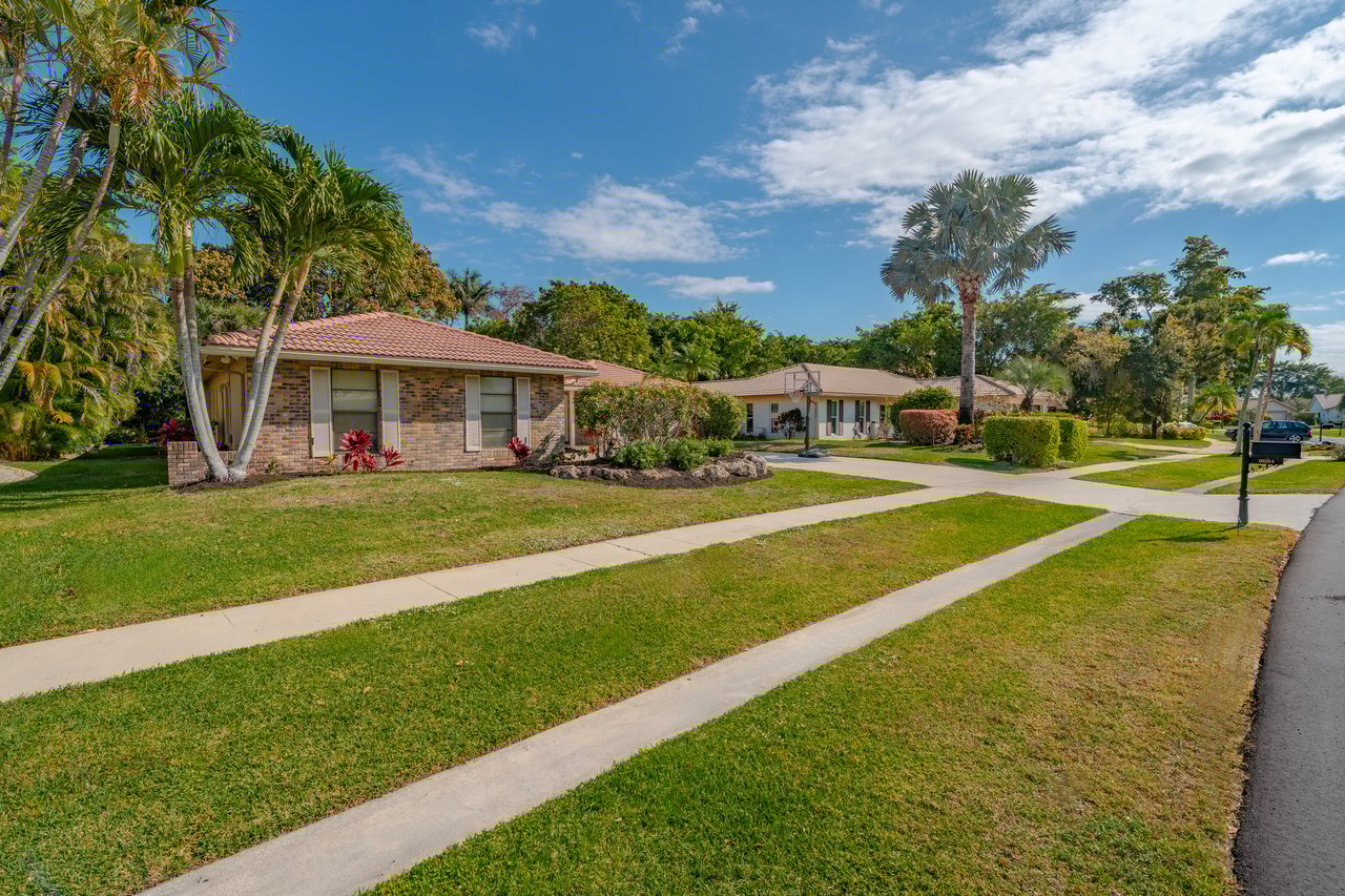 10264 Crosswind Road, Boca Raton, FL 33498
