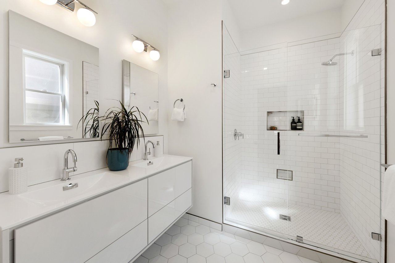 Top-Floor Edwardian In The Castro