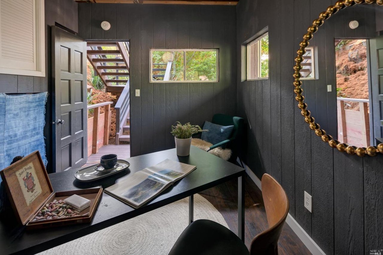 708 Cabin Dr