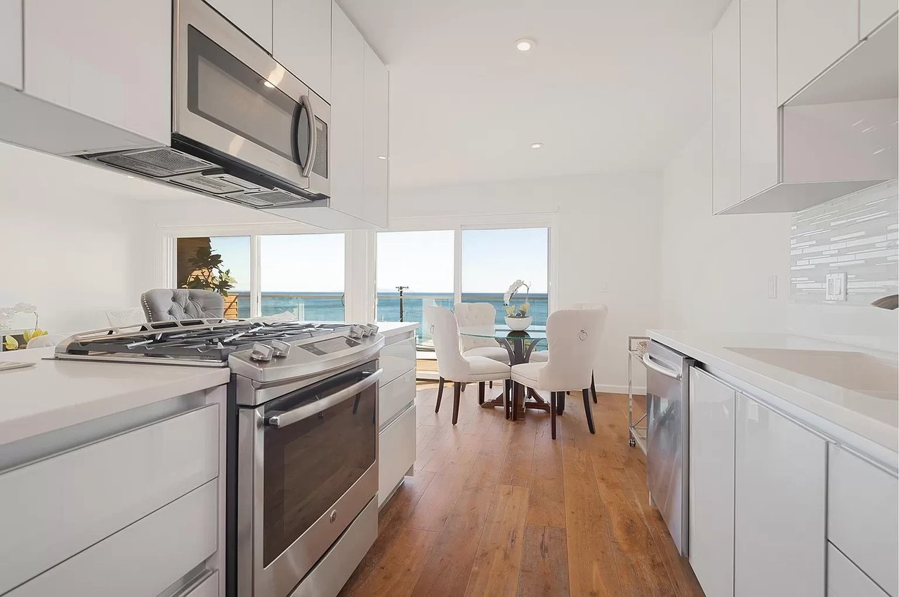 20747 Pacific Coast Hwy APT 9