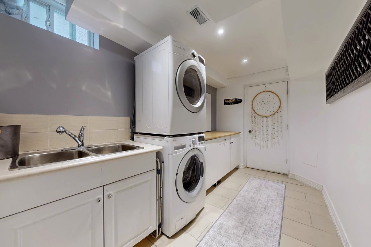 727 Vellore Park Avenue