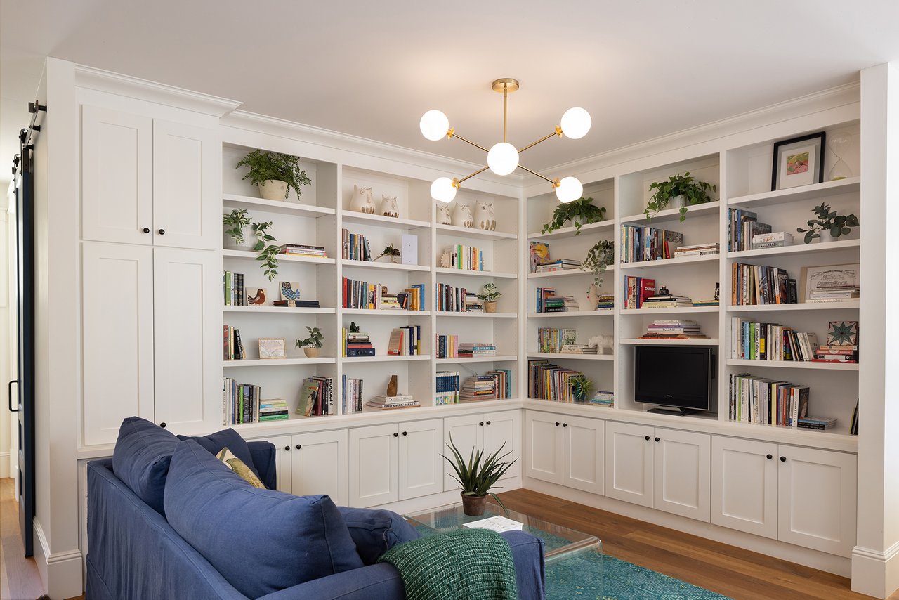 Honey Hill - 365 Race Horse Ln