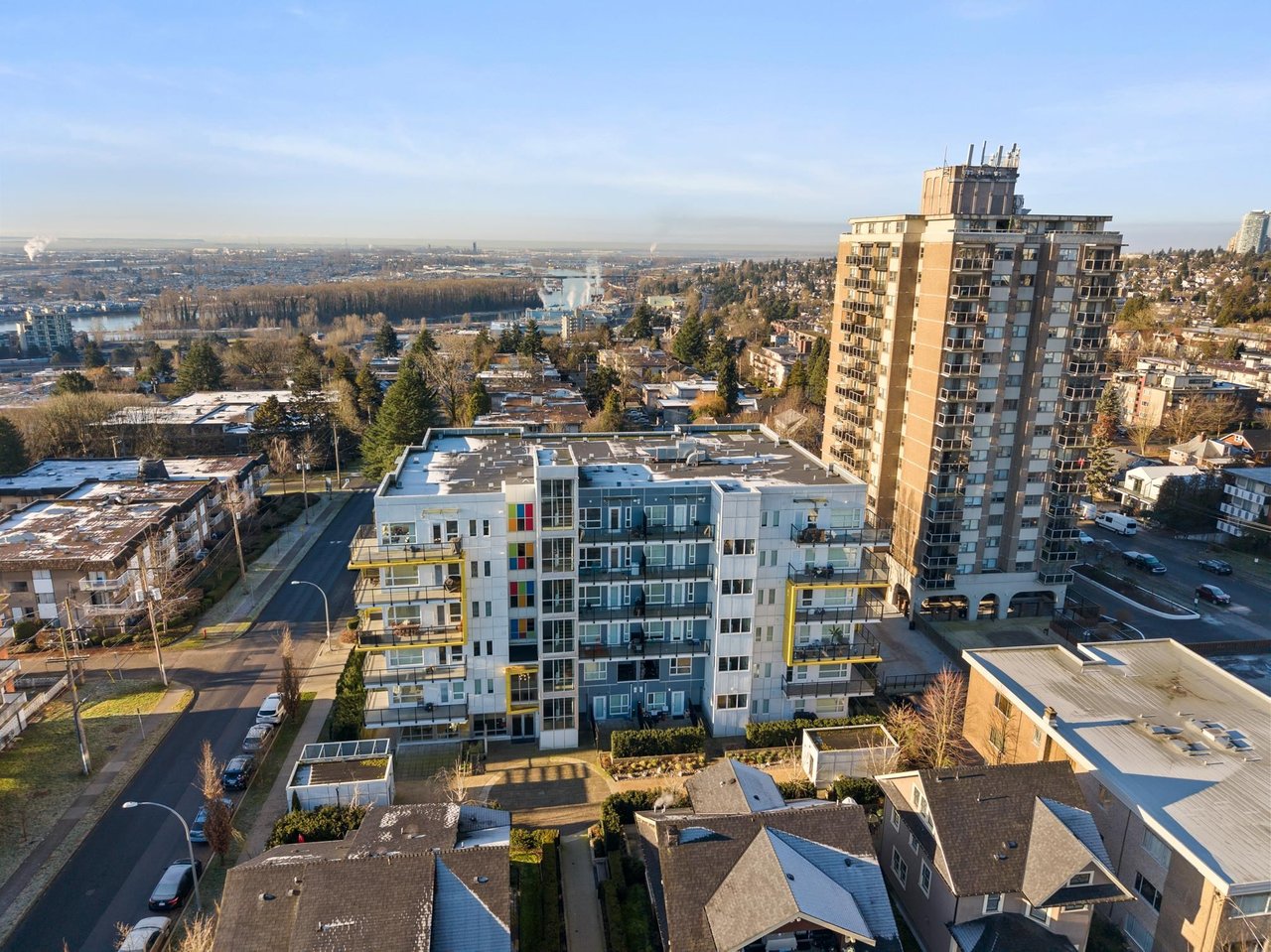 508-809 Fourth Ave