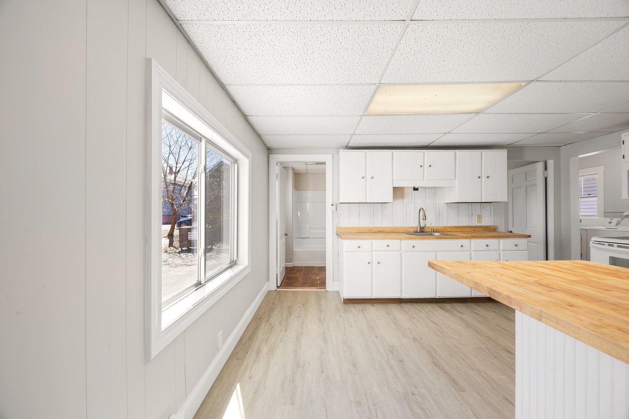 22 Ash Street, Waterville