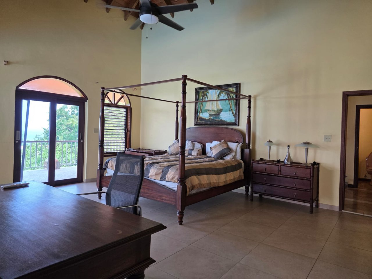 1136 Little Bay 5 Bedroom Home