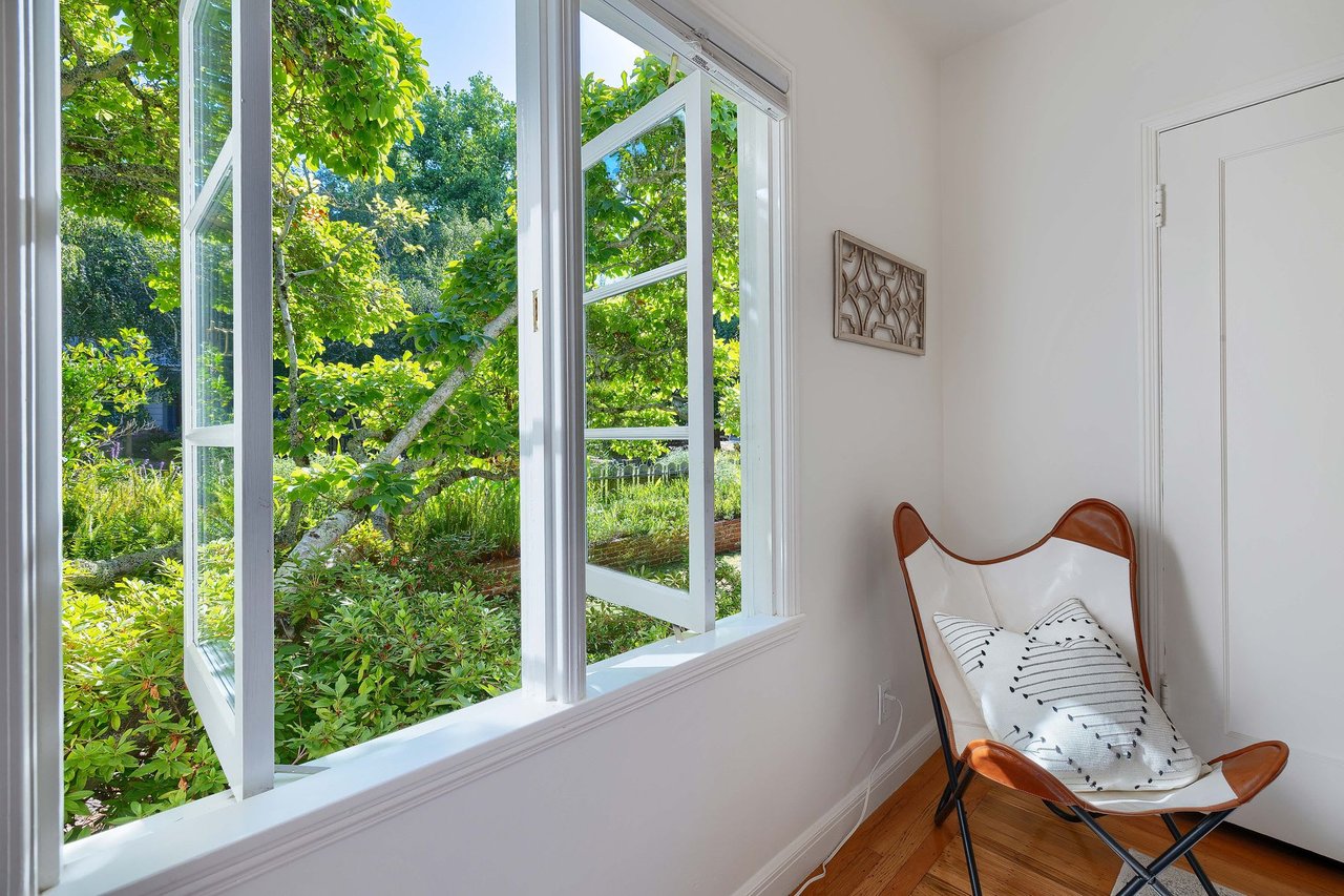 10 Ardmore Road, Larkspur