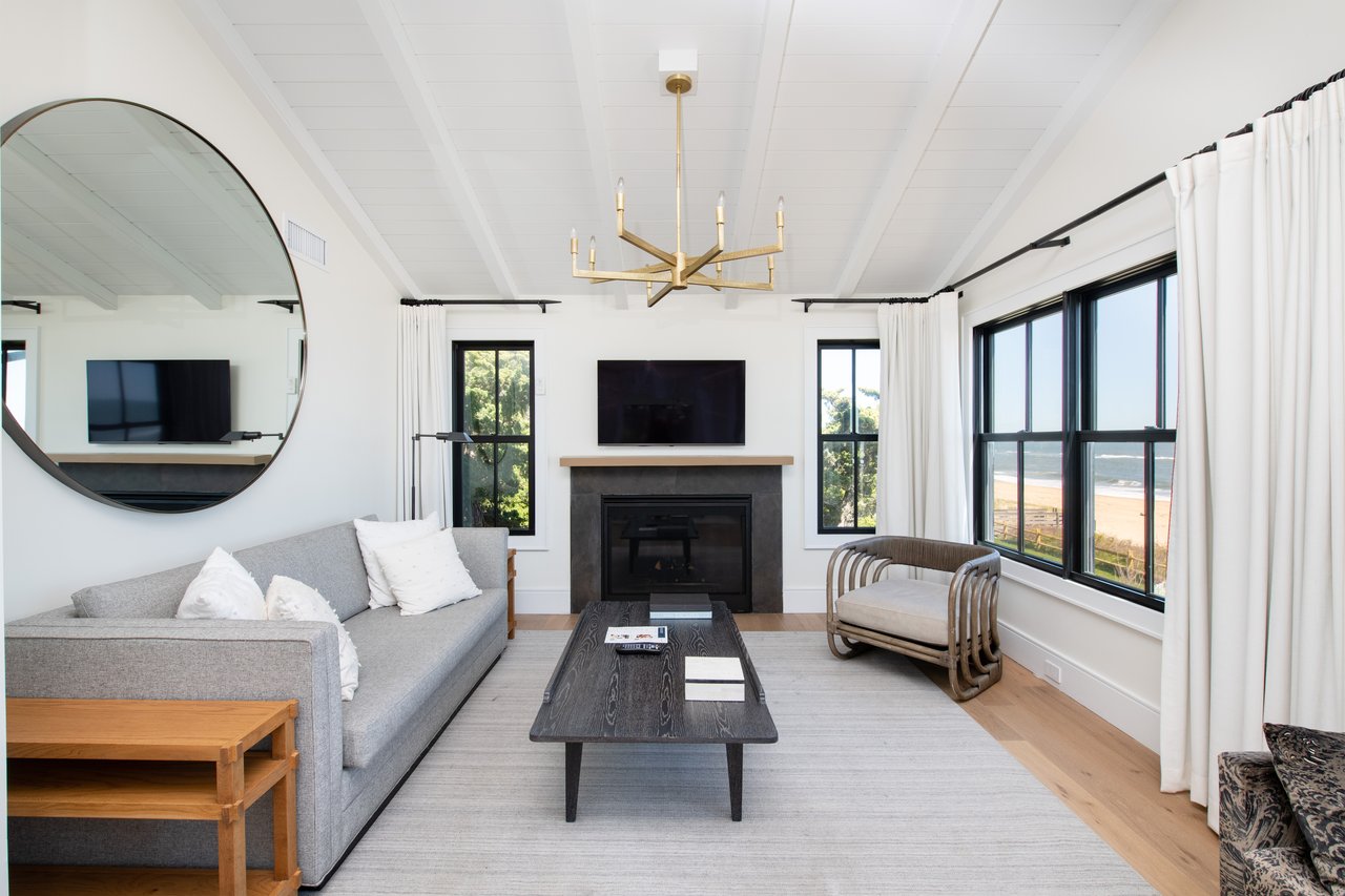 272 Old Montauk Highway, Cottage 1