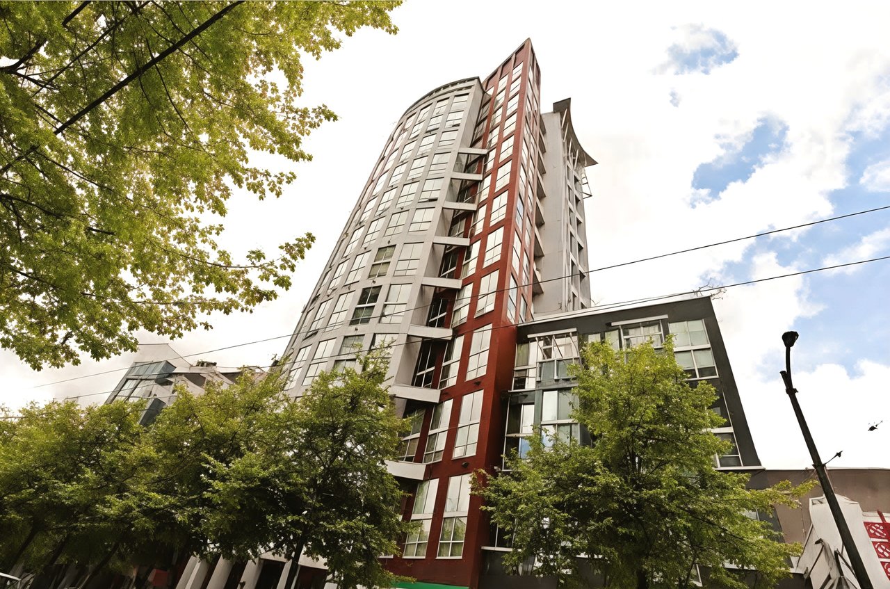 933 Seymour St, #511
